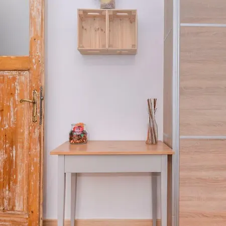 Apartment Balkan | Two Bedroom, Artistic, Centrally Located *